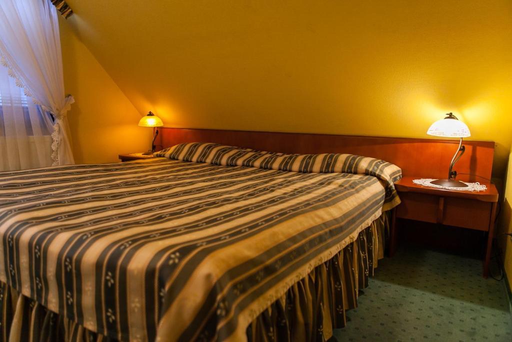 Hotel Rebajlo Pila Room photo