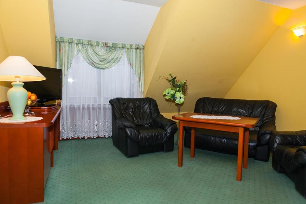 Hotel Rebajlo Pila Room photo